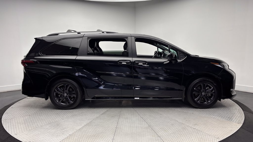 Certified 2026 Toyota Sienna XSE AWD/4WD image 47