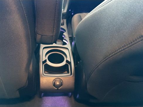 Used 2012 Ford Fiesta SE FWD image 26