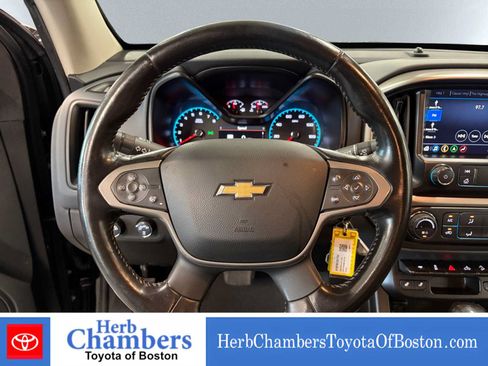 Used 2022 Chevrolet Colorado Z71 AWD/4WD image 18