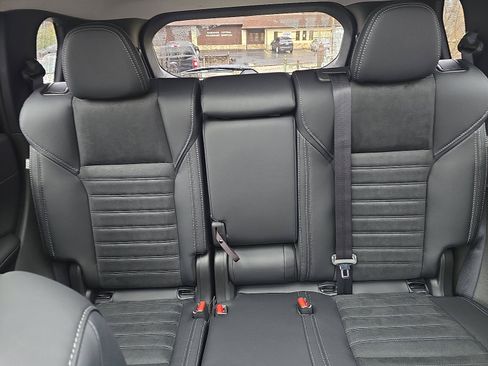 New 2025 Mitsubishi Outlander SE image 24