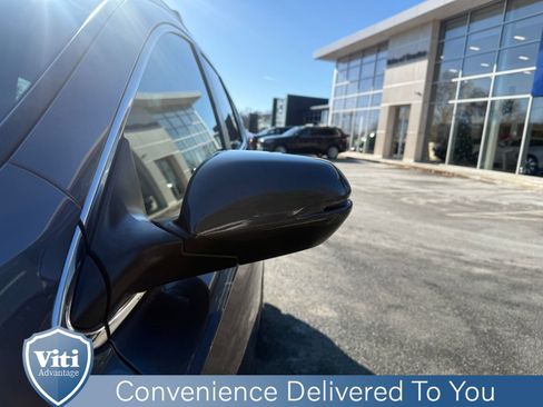 Used 2019 Honda CR-V Touring image 11