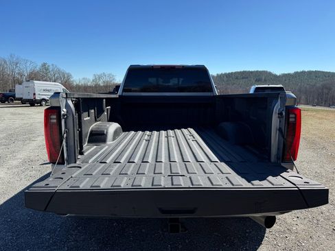 Used 2025 GMC Sierra 3500 Denali Ultimate image 7