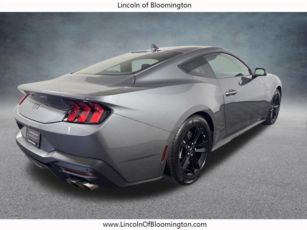 Used 2025 Ford Mustang GT RWD image 7