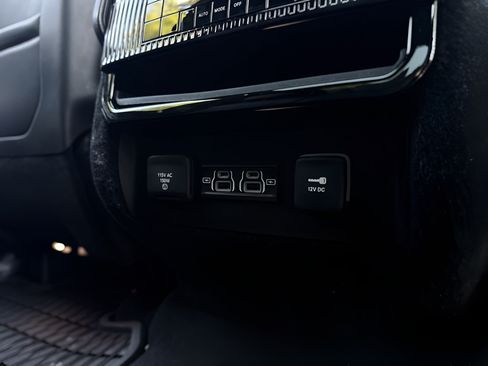 Used 2022 Jeep Wagoneer Series I w/ Premium Group I RWD image 17