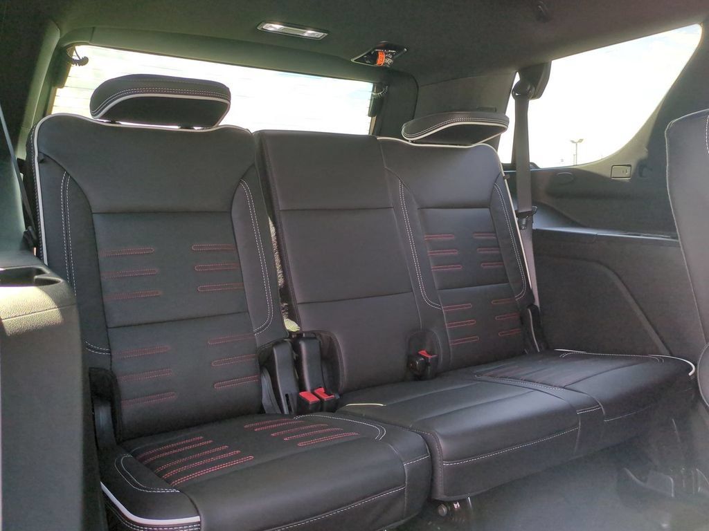Used 2026 GMC Yukon AT4 Ultimate AWD/4WD image 32
