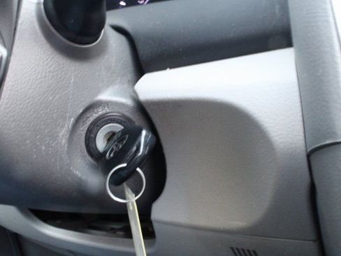 Used 2011 Toyota Camry LE w/ LE Extra-Value Pkg image 31