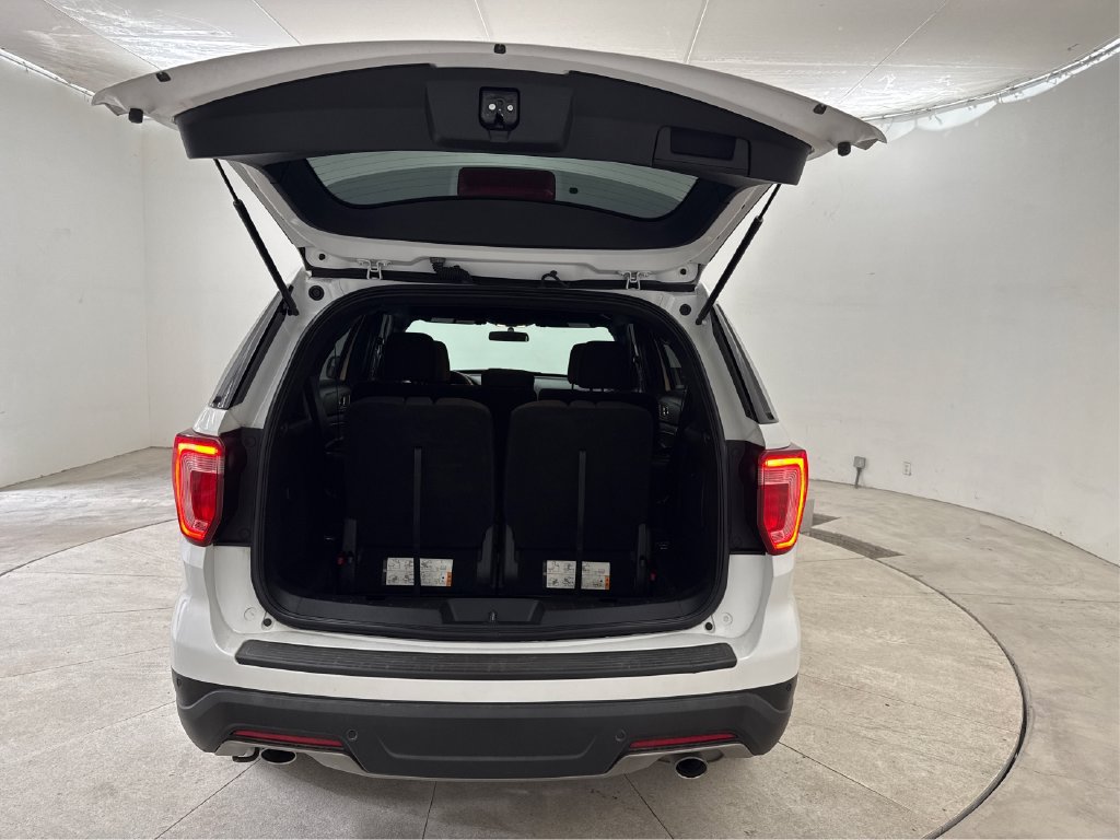 Used 2018 Ford Explorer XLT FWD image 26