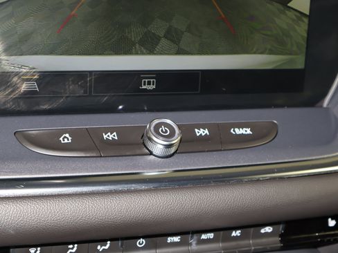 Used 2025 Chevrolet Blazer LT image 29