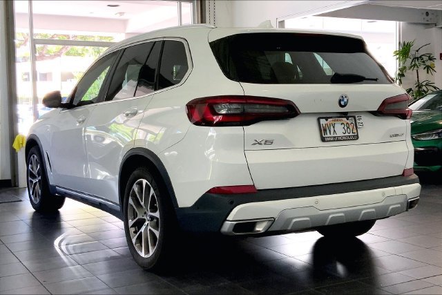 Used 2023 BMW X5 sDrive40i w/ Parking Assistance Package RWD image 5