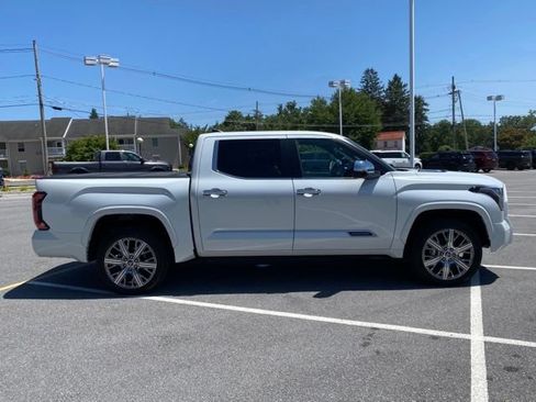 Used 2024 Toyota Tundra Capstone AWD/4WD image 6