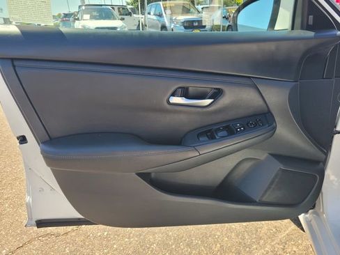 Certified 2024 Nissan Sentra SV FWD image 18