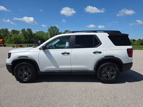 Certified 2026 Honda Passport RTL image 10