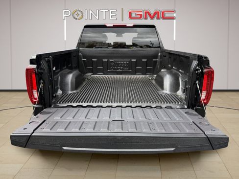 Certified 2025 GMC Sierra 1500 SLT image 15