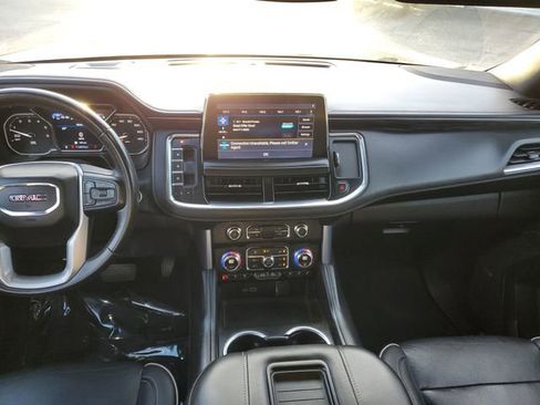 Used 2021 GMC Yukon SLT image 13