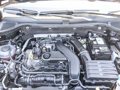 Used 2022 Volkswagen Taos SE image 23