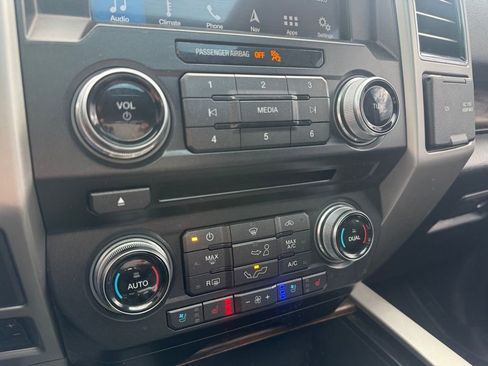 Used 2018 Ford F150 Lariat w/ Equipment Group 502A Luxury image 13