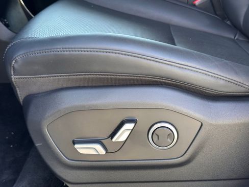 Certified 2025 Hyundai Santa Fe SEL image 31