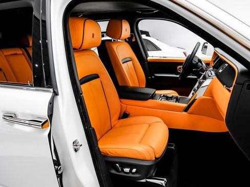 Used 2022 Rolls-Royce Cullinan AWD/4WD image 50