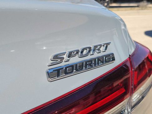 Used 2025 Honda Civic Sport Touring image 7