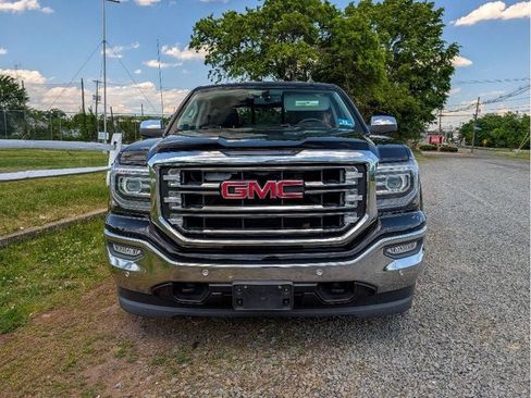 Used 2016 GMC Sierra 1500 SLT w/ SLT Preferred Package AWD/4WD image 2