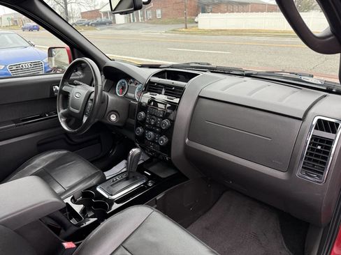 Used 2010 Ford Escape Limited image 11