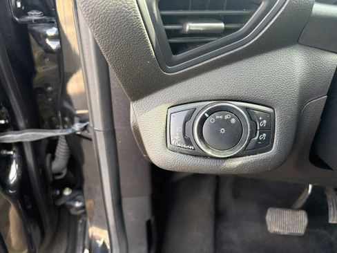 Used 2014 Ford Escape SE image 18