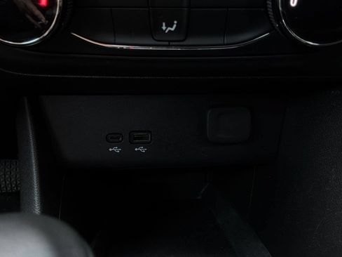 Used 2025 Buick Encore GX Preferred FWD image 24