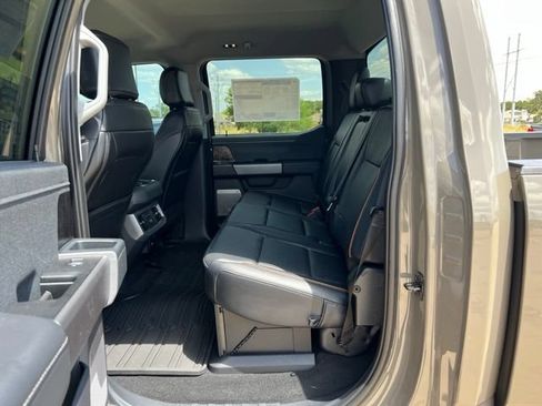 New 2026 Ford F350 Lariat w/ Chrome Package AWD/4WD image 17