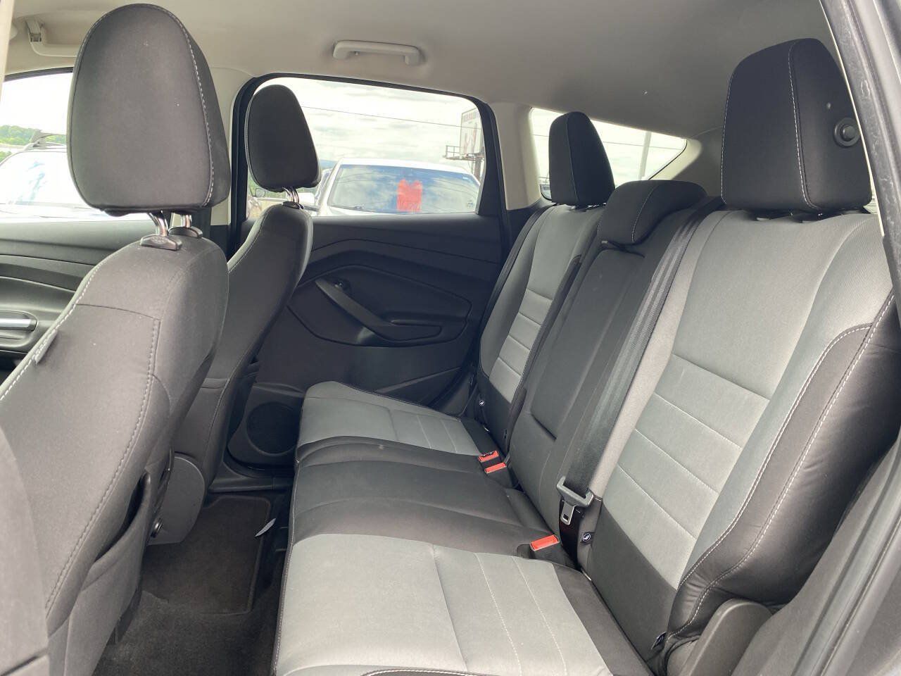 Used 2016 Ford Escape SE AWD/4WD image 15