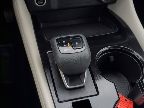 Used 2022 Nissan Rogue SL FWD image 33