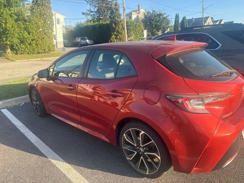 Used 2019 Toyota Corolla XSE FWD image 4