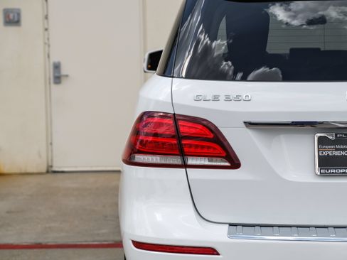 Used 2018 Mercedes-Benz GLE 350 w/ Premium 1 Package image 47