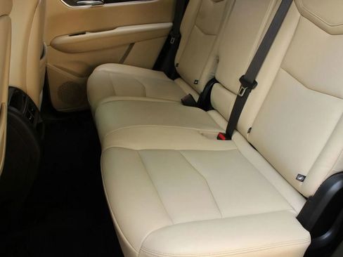 Used 2018 Cadillac XT5 AWD image 20