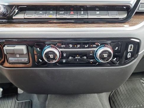 New 2026 GMC Sierra 1500 Elevation image 23