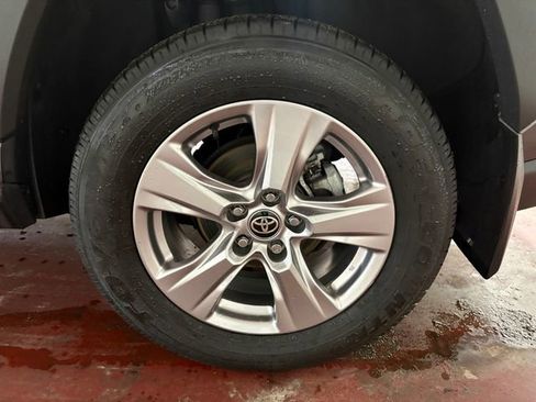 Certified 2022 Toyota RAV4 XLE image 24