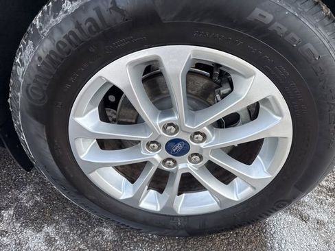 Certified 2022 Ford Escape SE w/ Cold Weather Package image 11