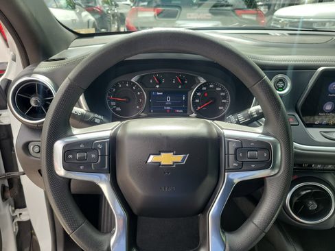 Used 2022 Chevrolet Blazer LT FWD image 18