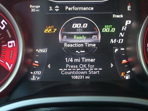 Used 2015 Dodge Challenger SRT w/ Technology Group image 27