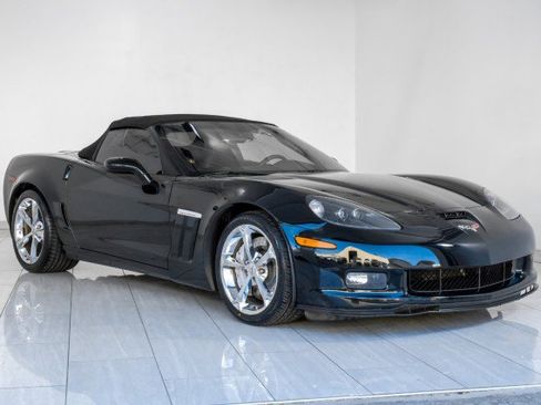 Used 2011 Chevrolet Corvette Grand Sport w/ Preferred Equipment Group RWD image 3