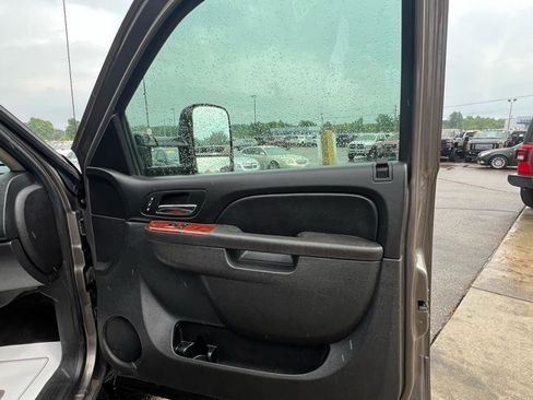 Used 2014 GMC Sierra 3500 SLT AWD/4WD image 16