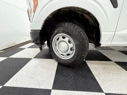 Used 2021 Ford F150 XL w/ Trailer Tow Package image 9