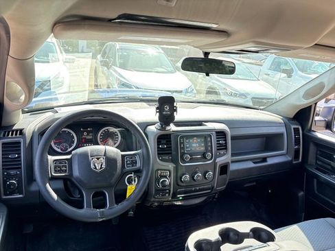 Used 2019 RAM 1500 Express AWD/4WD image 11