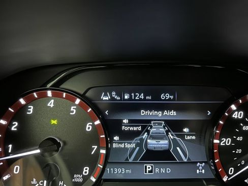 Used 2025 Nissan Frontier PRO-4X w/ Tow Package AWD/4WD image 26
