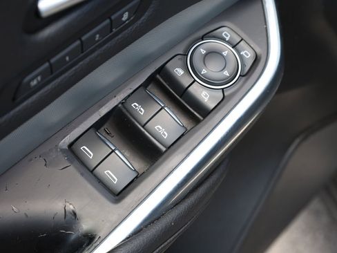 Used 2021 Cadillac XT4 Premium Luxury w/ Driver Awareness Package image 12