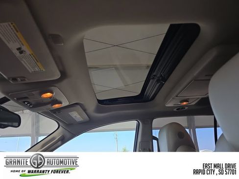 Used 2017 Buick Enclave Premium w/ Experience Buick Package FWD image 21