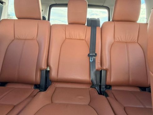 Used 2016 Land Rover LR4 HSE LUX AWD/4WD image 19