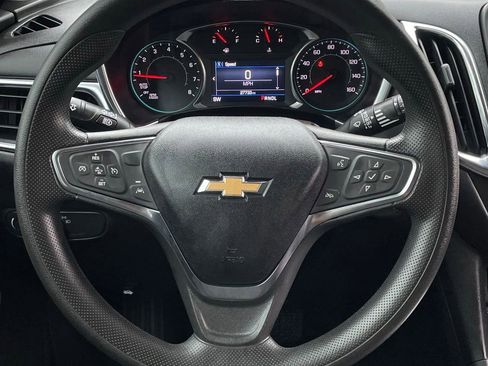 Used 2023 Chevrolet Equinox LT FWD image 13
