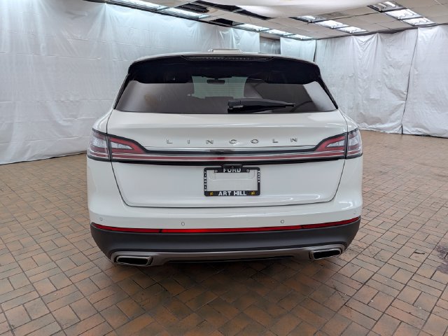 Used 2022 Lincoln Nautilus AWD w/ Premium Package image 7