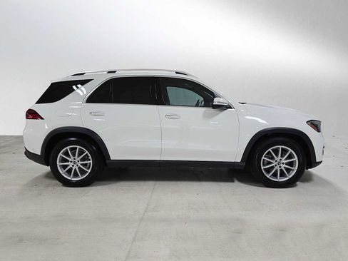 Used 2024 Mercedes-Benz GLE 350 GLE 350 w/ 3rd Row Seat Package image 2