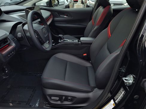 Certified 2026 Toyota Prius Plug-In Hybrid image 16